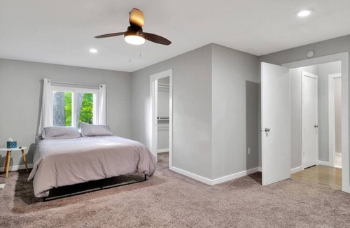 Mahomet House | The Tree Haus in Mahomet