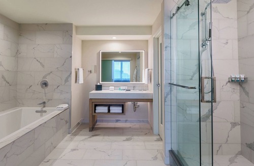 Rosemont Hotel | The Westin O'Hare
