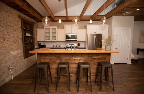 Geneva Apartment | The Yates Loft - Downtown Geneva