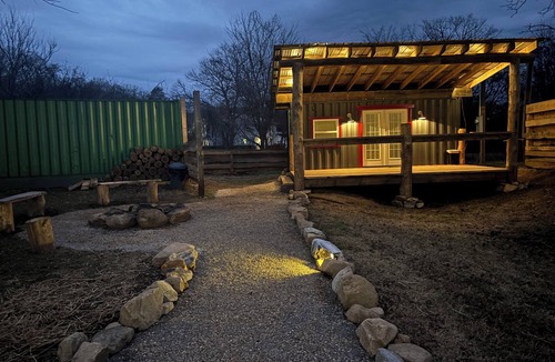 Tellico Plains Cabin | This unique tiny home has its own private pickleball court!