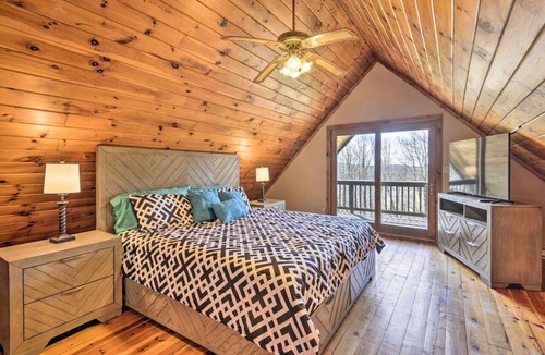 Pleasant Mount Cabin | Timeless Comfort with Starry Elegance