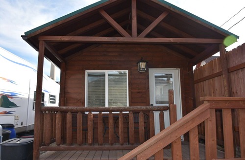 Gardiner Cabin | Tiny Yellowstone Riverside Cabin