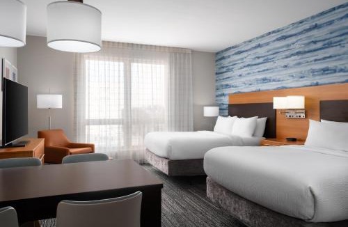 Champaign Hotel | TownePlace Suites by Marriott Champaign