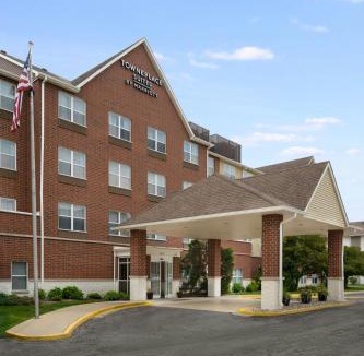 Naperville Hotel | TownePlace Suites by Marriott Chicago Naperville