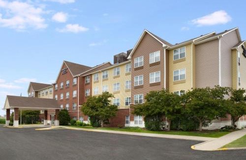 Naperville Hotel | TownePlace Suites by Marriott Chicago Naperville