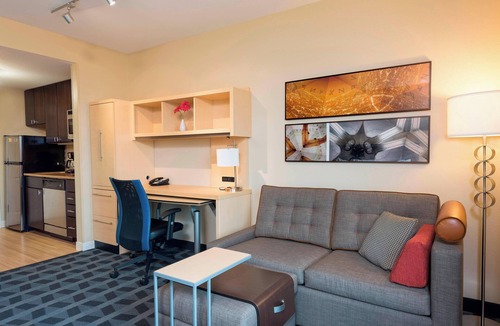Joliet Hotel | TownePlace Suites by Marriott Joliet South