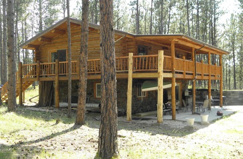 Custer House | Trails End Lodge