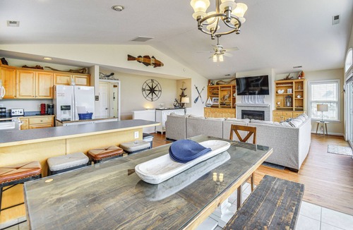 Colington Harbour House | Tranquil Outer Banks Home: Dock & Community Pool!