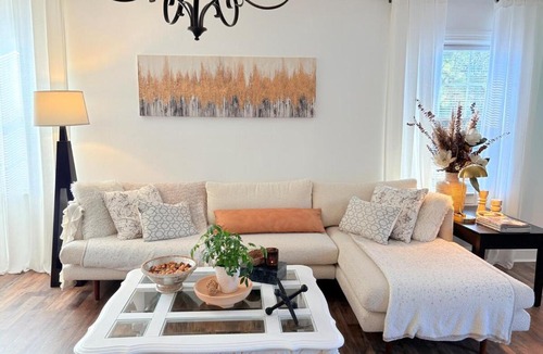 Crisp House | Tranquil Suite Studio