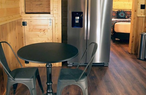 Cat Spring Cabin | Tranquility Cabin Surrounded By Live Oak Trees With A Fabulous Private Hot Tub!