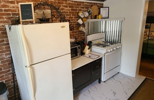 Shelbyville Apartment | Traveling Professionals are welcome at the Shelby Wharf