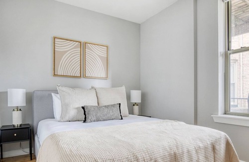 Lakeview Apartment | Trendy Lakeview 2BR w/ Patio, W/D, walk to Wrigley Field, by Blueground