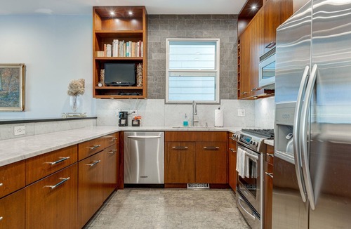 Old Town Condo | Two-Story STUNNER in Iconic Old Town Chicago by AllSet Turnover