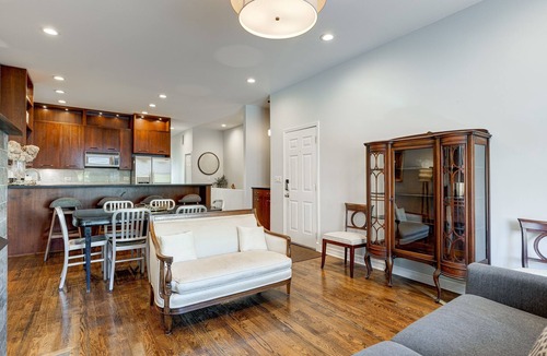Old Town Condo | Two-Story STUNNER in Iconic Old Town Chicago by AllSet Turnover