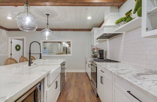 Galena Condo | Two Story Suite Overlooking Historic Main Street Galena, IL. Sleeps 16!