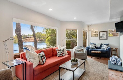 Buchanan Dam House | Two-Story Waterfront Retreat with Boat Dock, Two Firepits & Two Kayaks