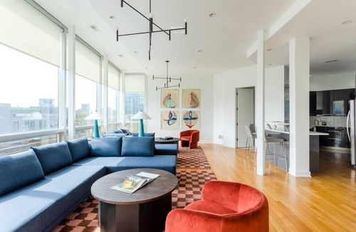 West Town Apartment | Unique Luxury Fulton Market Penthouse - Sleeps 32
