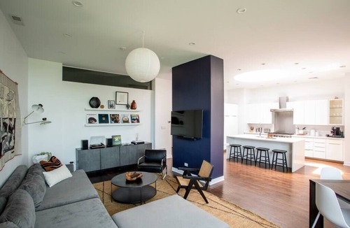 West Town Apartment | Unique Luxury Fulton Market Penthouse - Sleeps 32