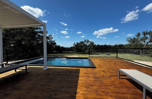 Johnson City House | Unit #5 - Modern Tiny Home in the heart of TX Wineries