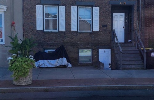 Seward Place Apartment | Unit 5 The most peaceful and quite area of Schenectady downtown