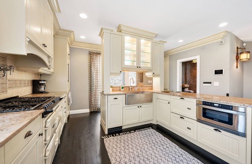 West Town House | UP-SCALE Wicker Park 4BD/3.5BA HOME (+garage)
