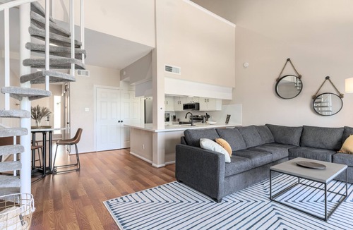 April Sound Condo | Updated Boho condo, dock your boat or enjoy the Conroe Lake views from your deck