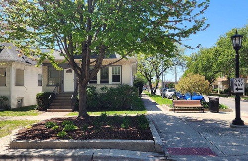 Forest Park House | Updated Forest Park 3 BR Bungalow