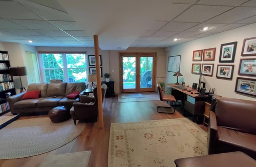 Algonquin House | Upgraded townhome, in beautiful setting backing to woods.