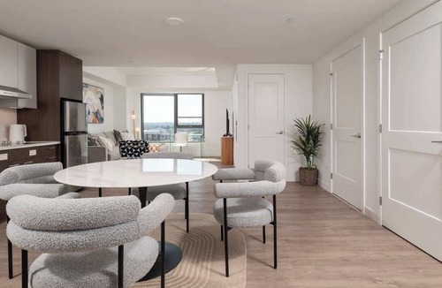 Central Square Apartment | Upscale 1BR near MIT Harvard with Parking!