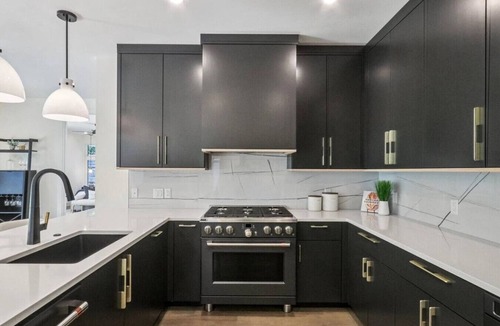 Allandale House | Upscale Austin Getaway w/ Designer Interiors