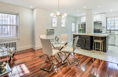 North Philadelphia House | Upscale & Chic Philly Abode ~ 8 Mi to Dtwn!