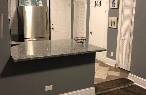 Little Village Apartment | Urban Coach Penthouse - Minutes from downtownn