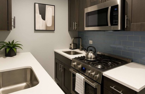 Lake View East Apartment | Urban Studio Hideaway