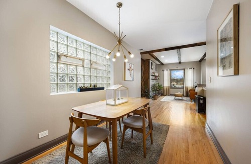 Bronzeville Apartment | Villa Dubois 3 Bedroom Suite - 3