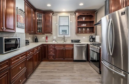 Villa Park House | Villa Park FHS Rental