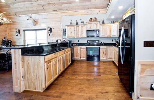 Frank Cabin | Voted "BEST VIEWS" - Private 6 Acres - High Demand Area! - Surrounded by Forest!