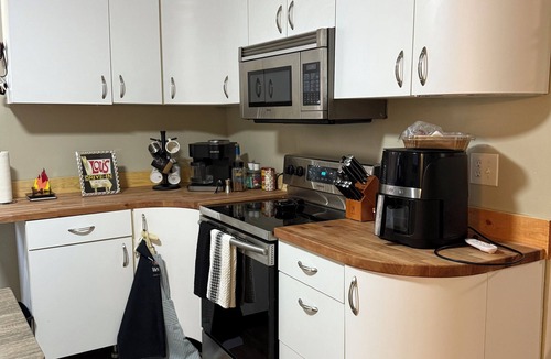 Peoria House | Walk or Shuttle to OSF