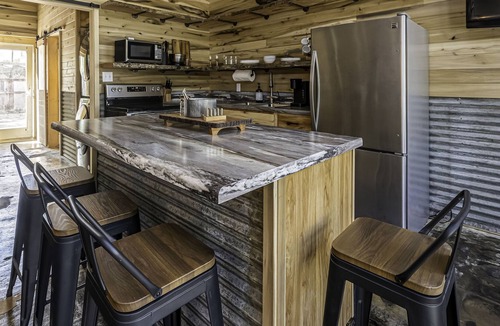 Elizabethtown House | Walk to Ohio River; Near Shawnee & Cave-in-Rock