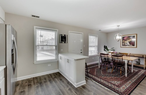 Near West Side Apartment | WALK TO THE UNITED CENTER! No Easier Way to See Your Bulls and Blackhawks in Action! by AllSet Turnover