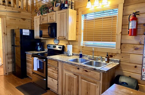 Byrdstown Apartment | Walleye Point Where Every Dog Has Its Dale Hollow Day Free Firewood Roku TV