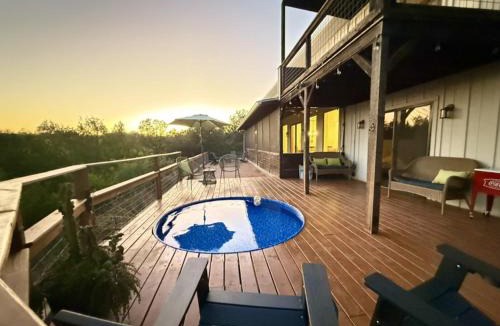 Dripping Springs House | Wanderin Star Farms - Hilltop Haven