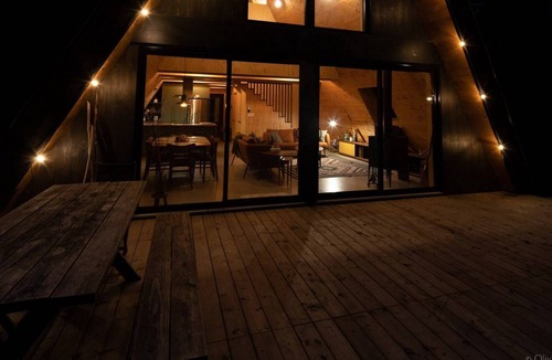Saint-Calixte Ski Chalet | Waterfront, A-Frame, communion with nature,