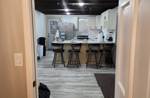 Woodstock House | WATERFRONT HOUSE, Full remodel it.nOne acre lot. nNot nightboar