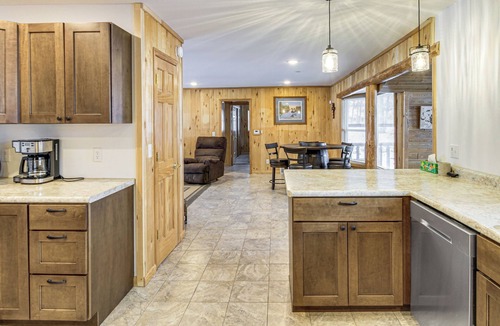 Walker Cabin | Waterfront Leech Lake Cabin w/Boat Dock + Lift