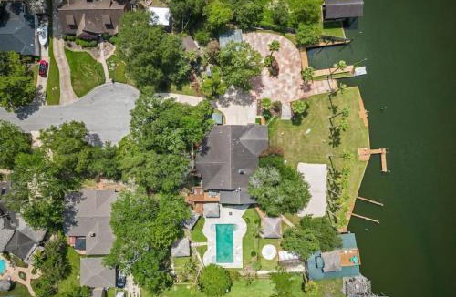 Dickinson House | Waterfront oasis with private pool, game room, fire pit and volleyball court