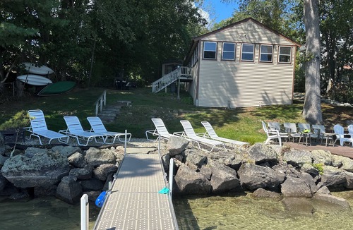 Meredith House | Waterfront Spacious 2 Houses/2 Cottages in serene Meredith with AC