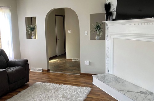 Lansing House | Welcome To Our Beautiful Home!