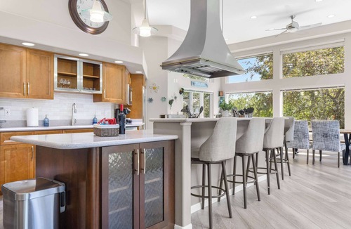 Rockford House | Wembley Place Estate/Indoor Pool/Hot Tub/Game Room