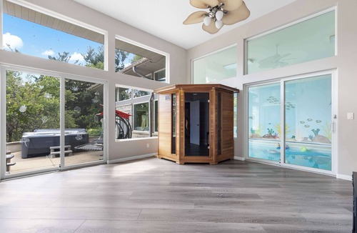 Rockford House | Wembley Place Estate/Indoor Pool/Hot Tub/Game Room