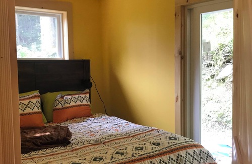 Fishs Eddy House | West branch Delaware river. Flyfishing retreat.